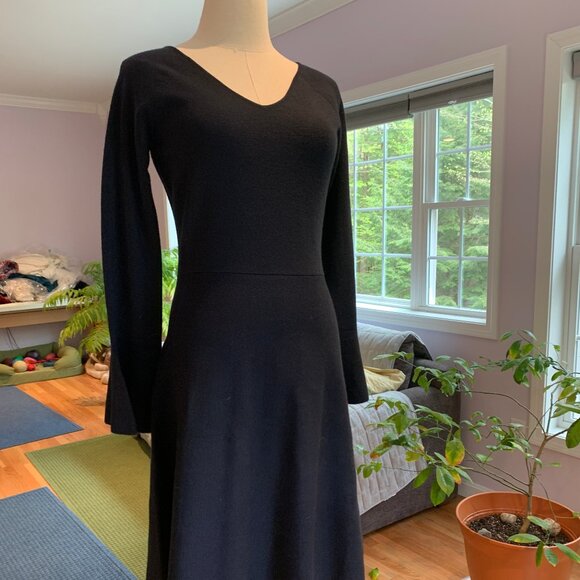 NWT Ann Taylor navy knit bell-sleeve A-line dress, S - Picture 1 of 4